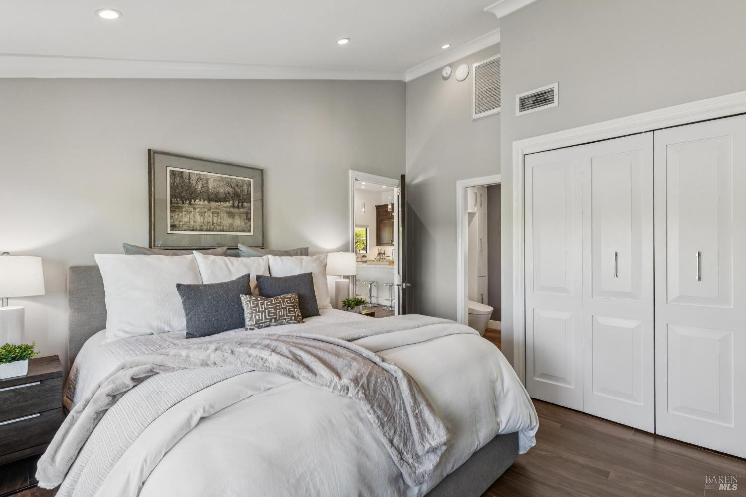 Detail Gallery Image 30 of 69 For 836 Acorn Way, Napa,  CA 94558 - 3 Beds | 2 Baths
