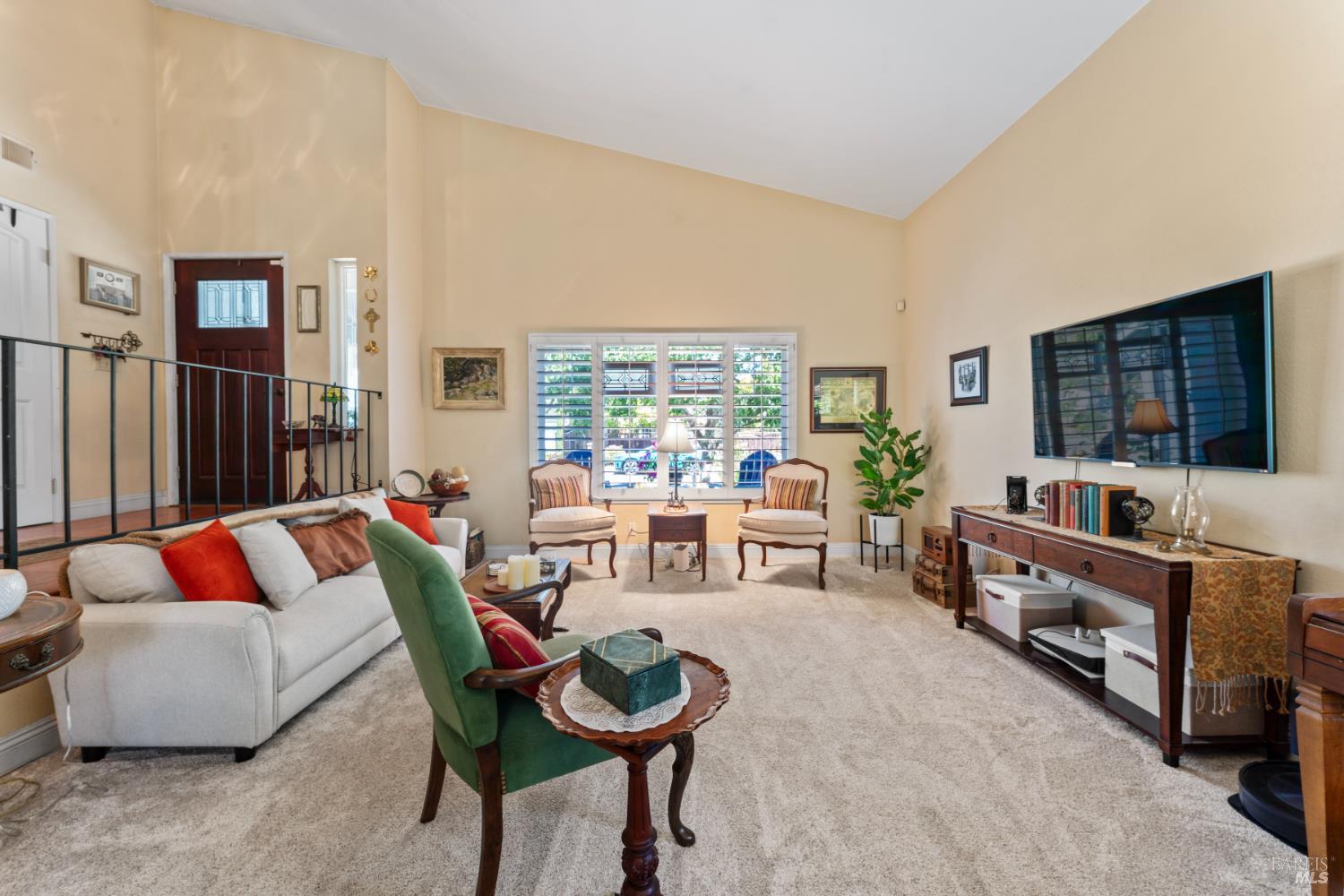 Detail Gallery Image 11 of 47 For 921 Bolton Cir, Benicia,  CA 94510 - 3 Beds | 2/1 Baths