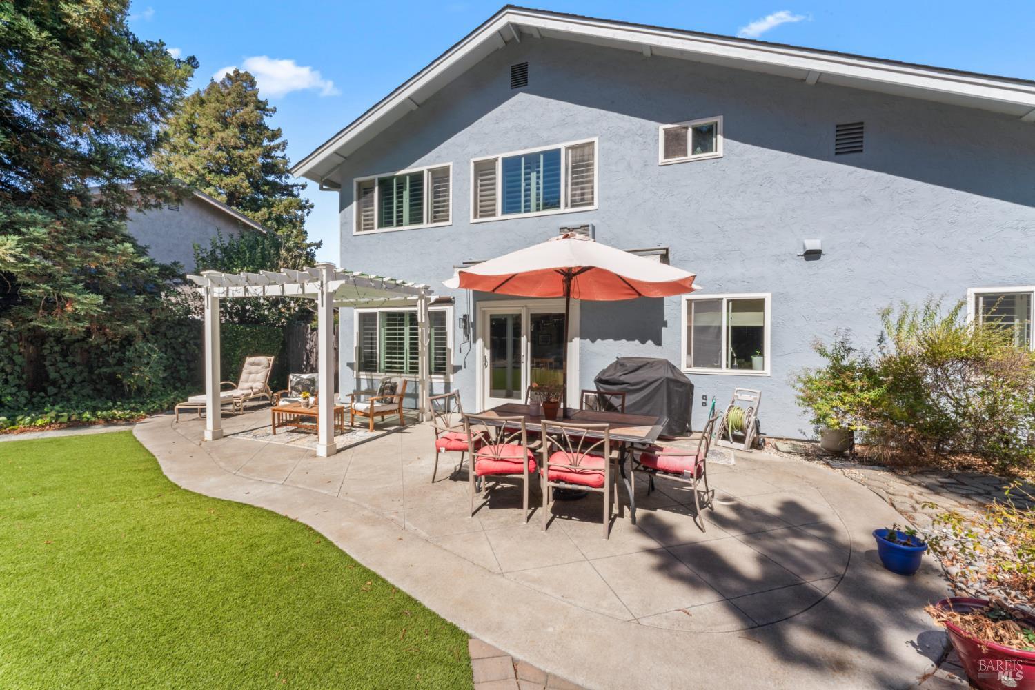 Detail Gallery Image 40 of 47 For 921 Bolton Cir, Benicia,  CA 94510 - 3 Beds | 2/1 Baths