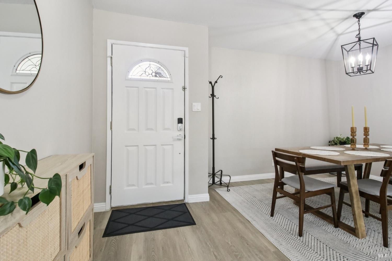 Detail Gallery Image 6 of 47 For 2246 Minaret Dr, Martinez,  CA 94553 - 3 Beds | 2 Baths