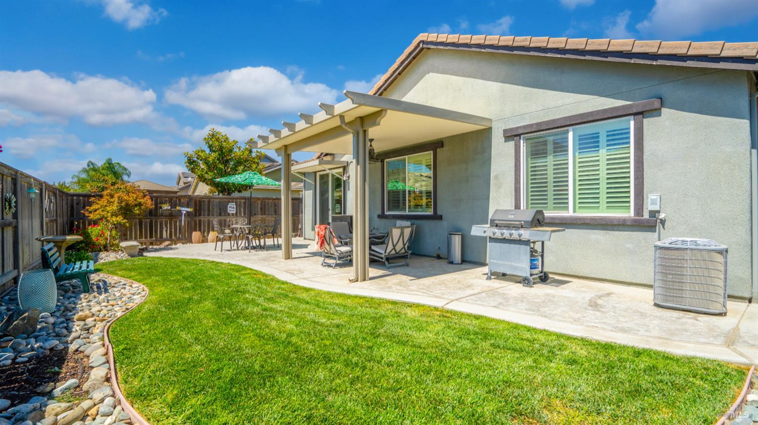 Detail Gallery Image 27 of 35 For 570 Syracuse Ln, Dixon,  CA 95620 - 3 Beds | 2 Baths