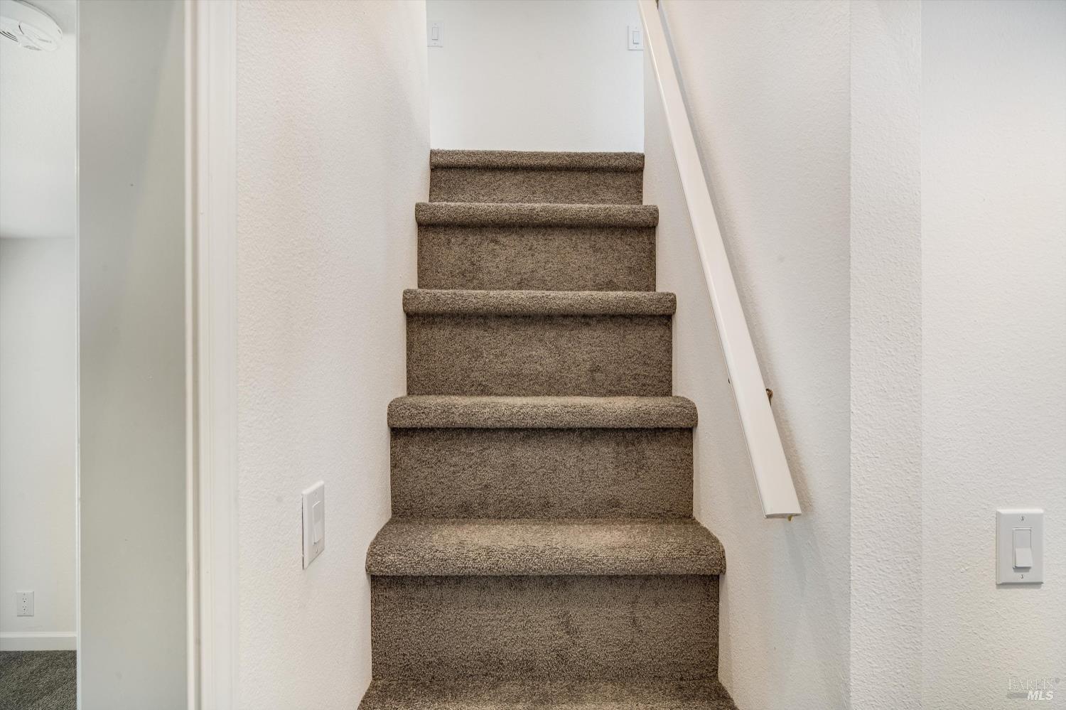 Detail Gallery Image 24 of 32 For 101 Colgan Ave 2, Santa Rosa,  CA 95404 - 1 Beds | 1 Baths