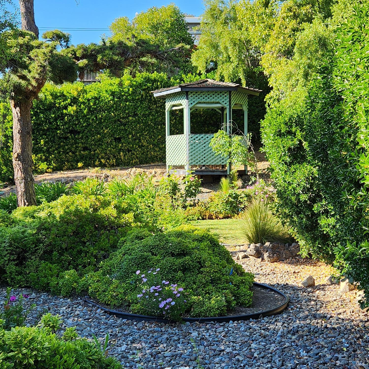 Detail Gallery Image 17 of 18 For 1012 Terra Verde Dr, Napa,  CA 94559 - 3 Beds | 2 Baths