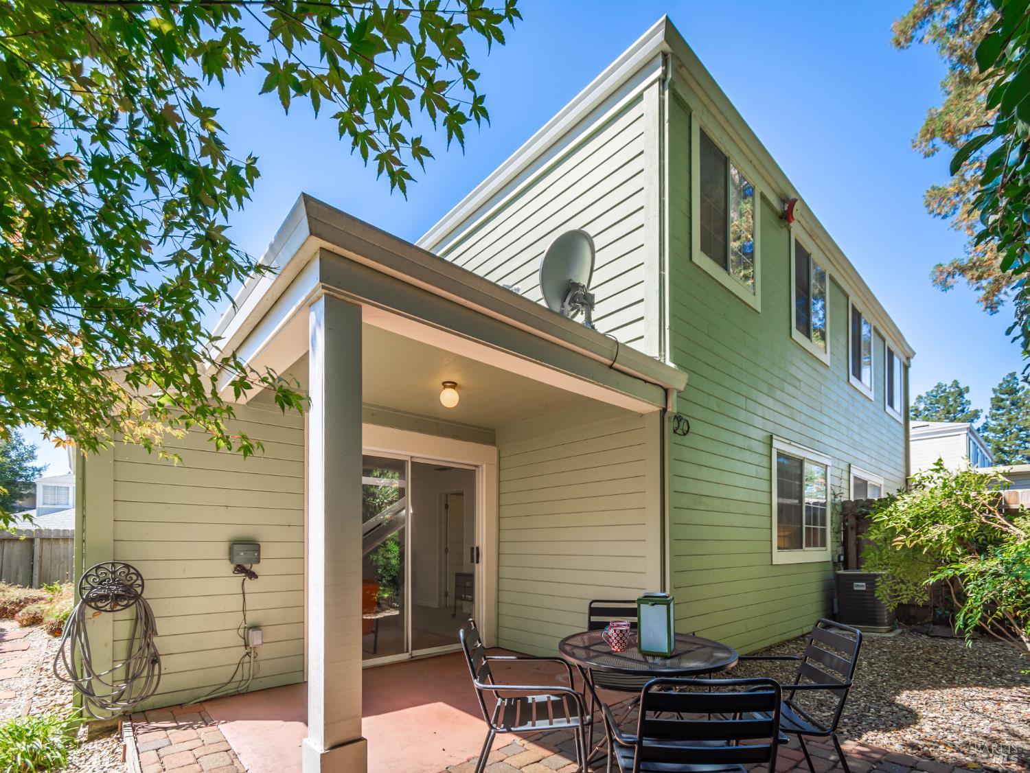 Detail Gallery Image 20 of 25 For 2748 Elks Way, Napa,  CA 94558 - 3 Beds | 2 Baths