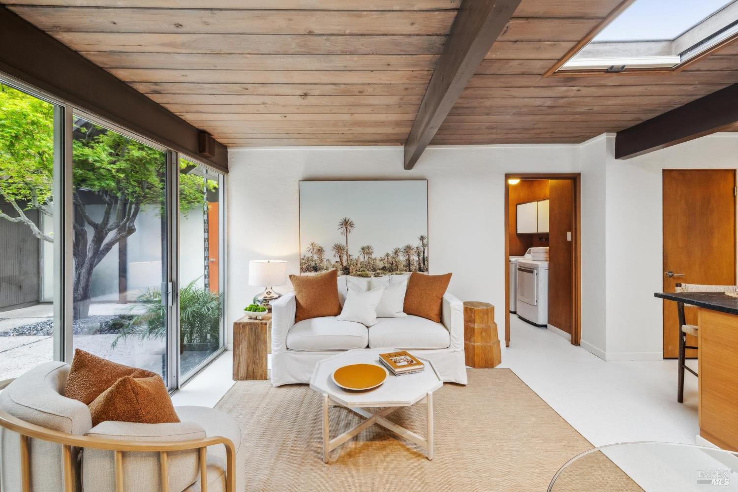 Detail Gallery Image 22 of 55 For 87 Mount Rainier Dr, San Rafael,  CA 94903 - 5 Beds | 2 Baths