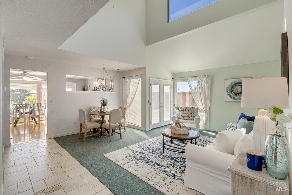 Detail Gallery Image 4 of 61 For 108 James River Rd, Vallejo,  CA 94591 - 3 Beds | 2/1 Baths