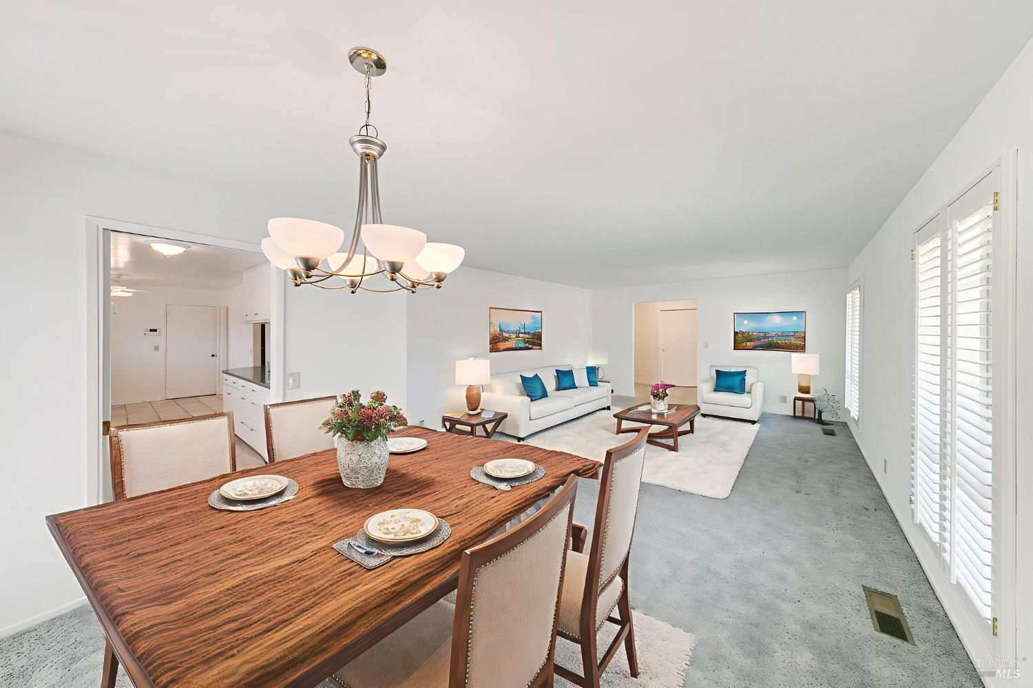 Detail Gallery Image 7 of 50 For 390 S Almond St, Dixon,  CA 95620 - 4 Beds | 2/1 Baths