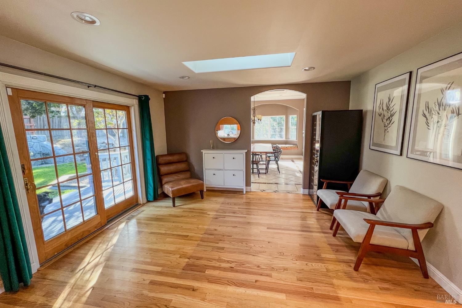 Detail Gallery Image 11 of 38 For 6081 Malcolm Ln, Penngrove,  CA 94951 - 3 Beds | 2/1 Baths