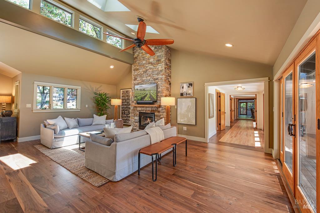 Detail Gallery Image 23 of 83 For 5961 Anderson Rd, Forestville,  CA 95436 - 3 Beds | 3 Baths