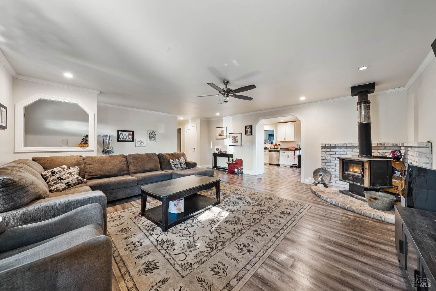 Detail Gallery Image 12 of 36 For 3664 Mckinnley Dr, Clearlake,  CA 95422 - 3 Beds | 2 Baths