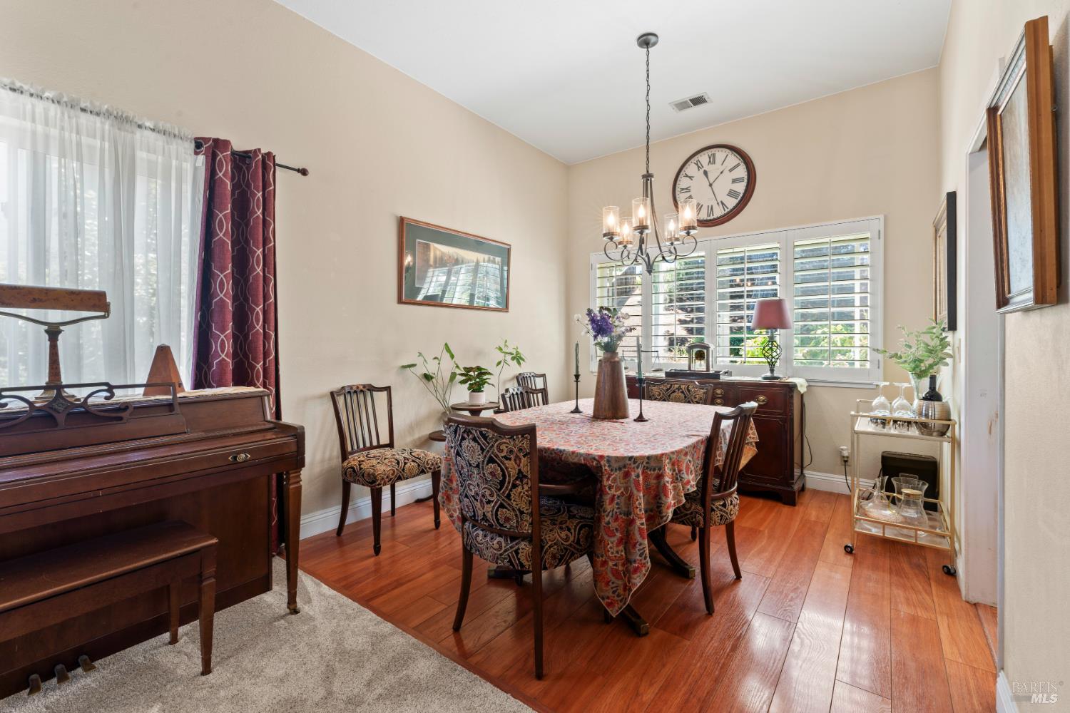 Detail Gallery Image 16 of 47 For 921 Bolton Cir, Benicia,  CA 94510 - 3 Beds | 2/1 Baths