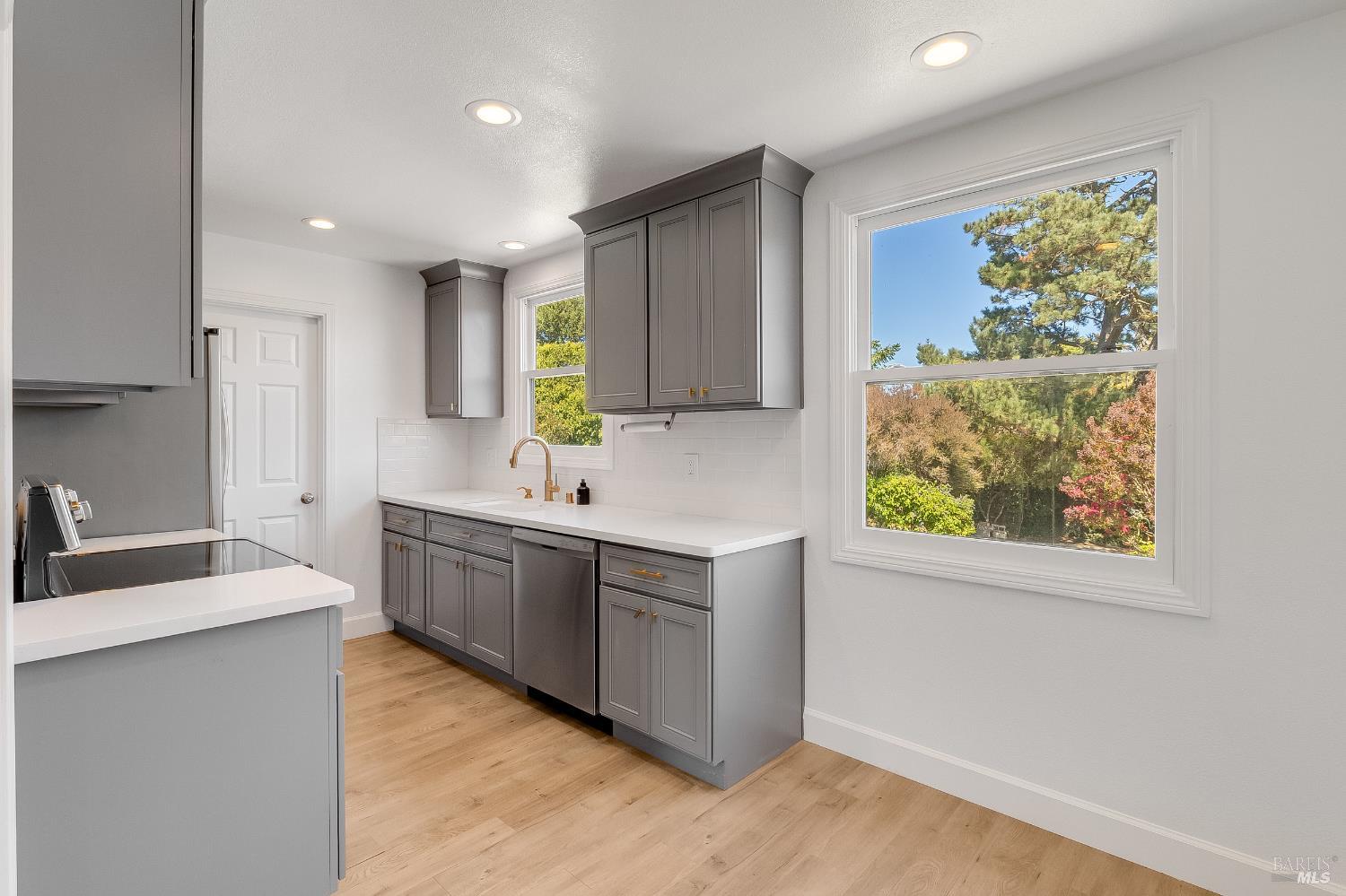 Detail Gallery Image 21 of 62 For 26 Corte Del Sol Unkn, Benicia,  CA 94510 - 3 Beds | 1 Baths