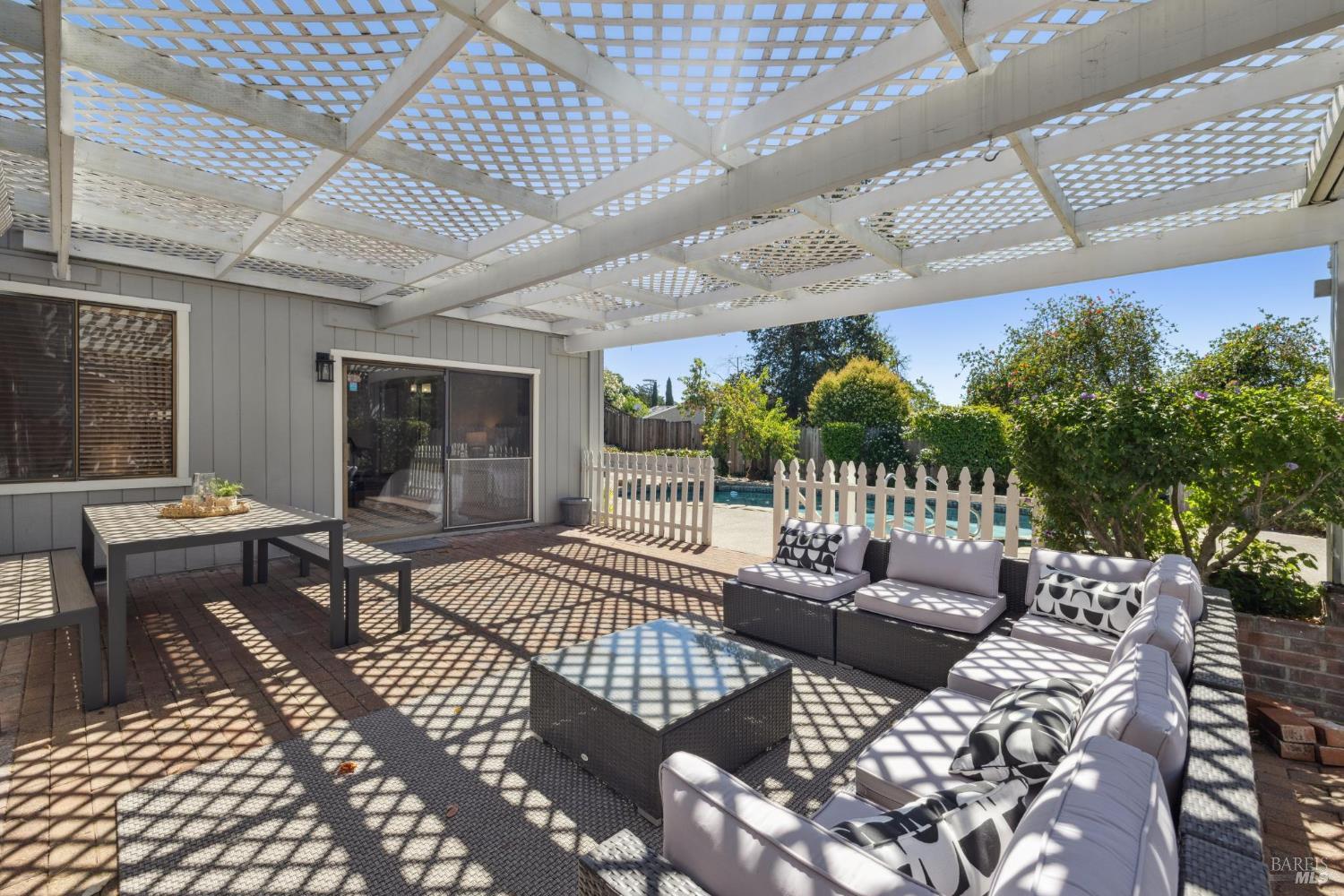 Detail Gallery Image 44 of 66 For 334 San Marin Dr, Novato,  CA 94945 - 4 Beds | 2 Baths