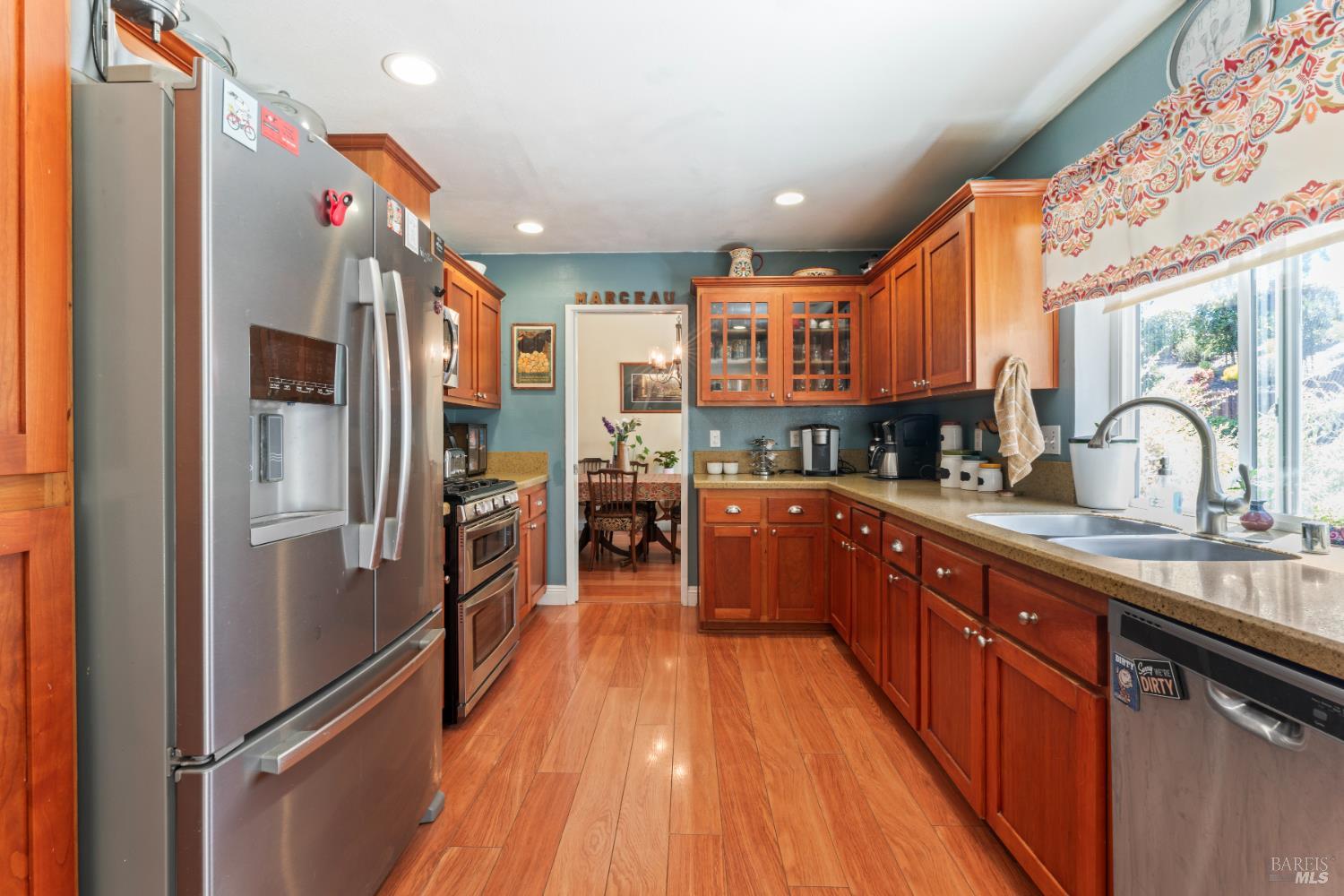Detail Gallery Image 17 of 47 For 921 Bolton Cir, Benicia,  CA 94510 - 3 Beds | 2/1 Baths