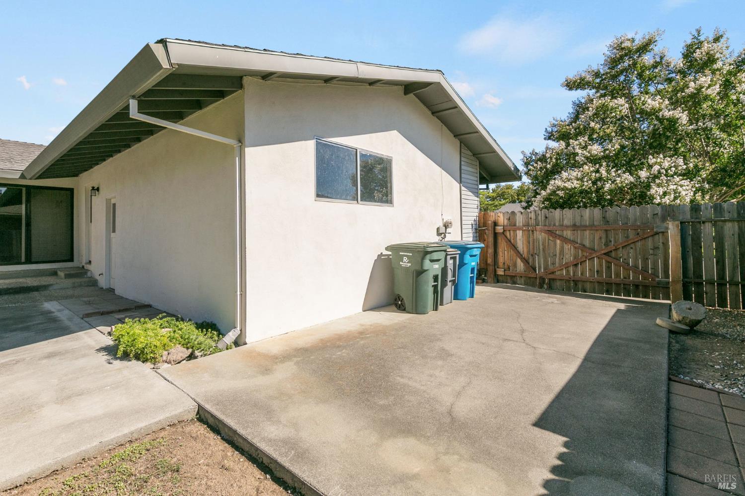 Detail Gallery Image 40 of 50 For 390 S Almond St, Dixon,  CA 95620 - 4 Beds | 2/1 Baths