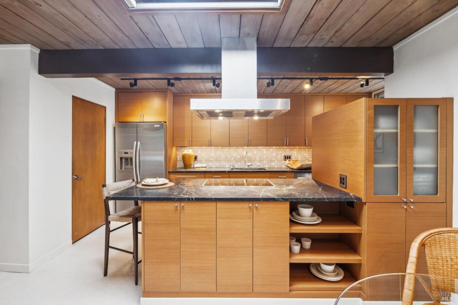 Detail Gallery Image 25 of 55 For 87 Mount Rainier Dr, San Rafael,  CA 94903 - 5 Beds | 2 Baths