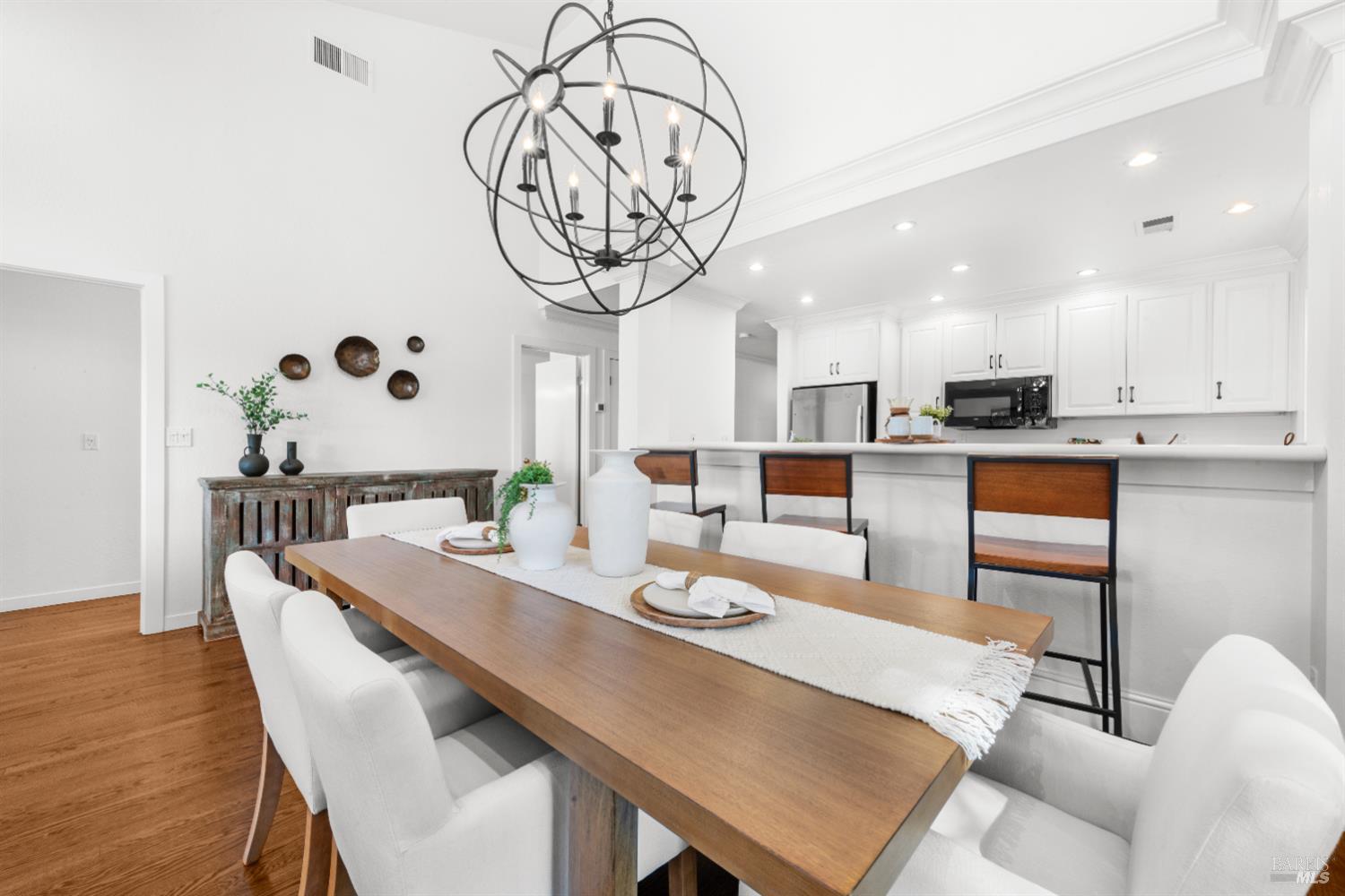 Detail Gallery Image 20 of 48 For 845 Acorn Way, Napa,  CA 94558 - 3 Beds | 2 Baths