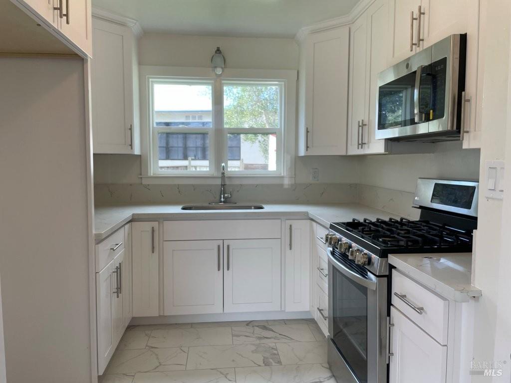 Detail Gallery Image 11 of 14 For 93 14 Th St, Vallejo,  CA 94590 - 2 Beds | 1 Baths