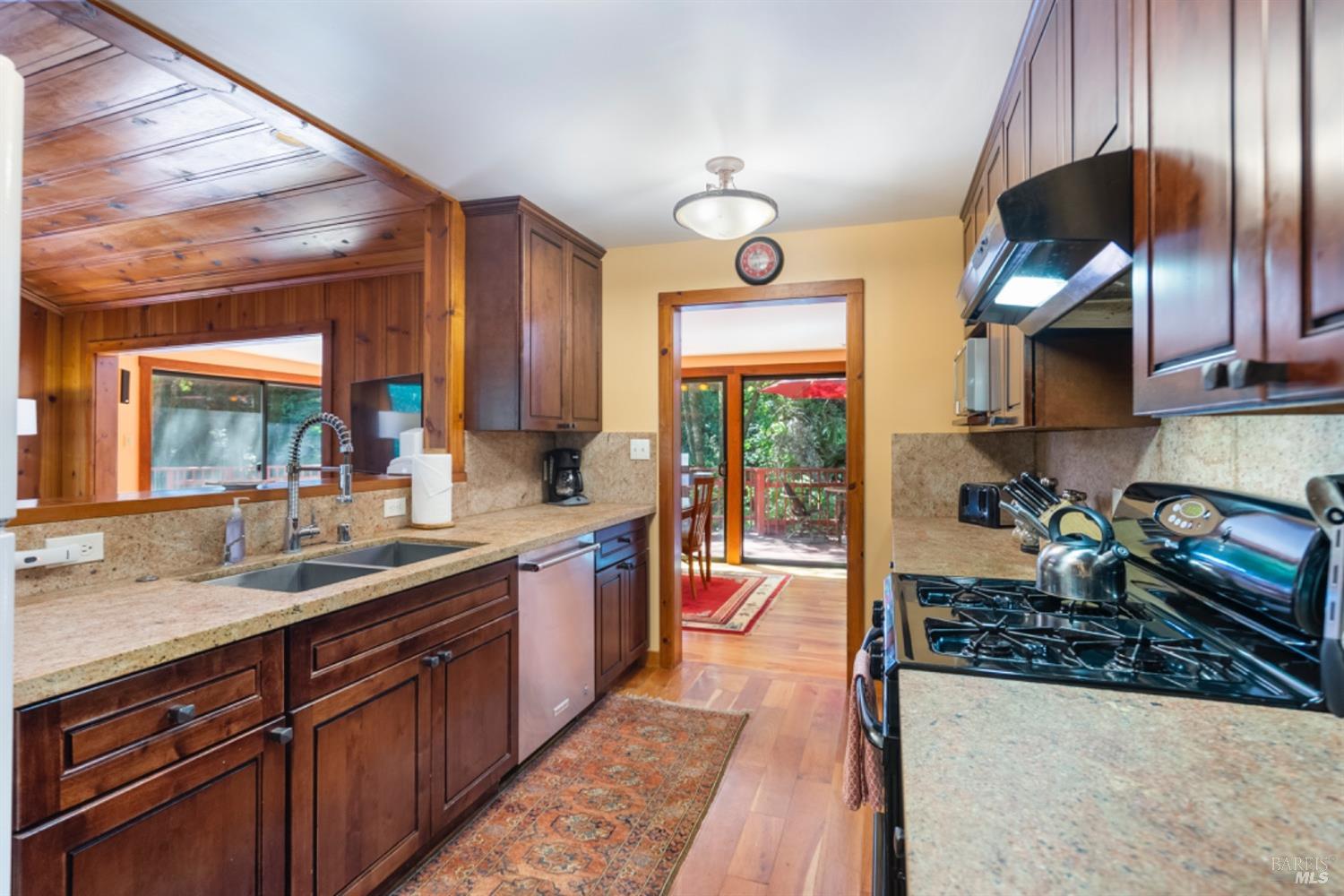Detail Gallery Image 11 of 39 For 7600 Bohemian Hwy, Occidental,  CA 95465 - 2 Beds | 1 Baths