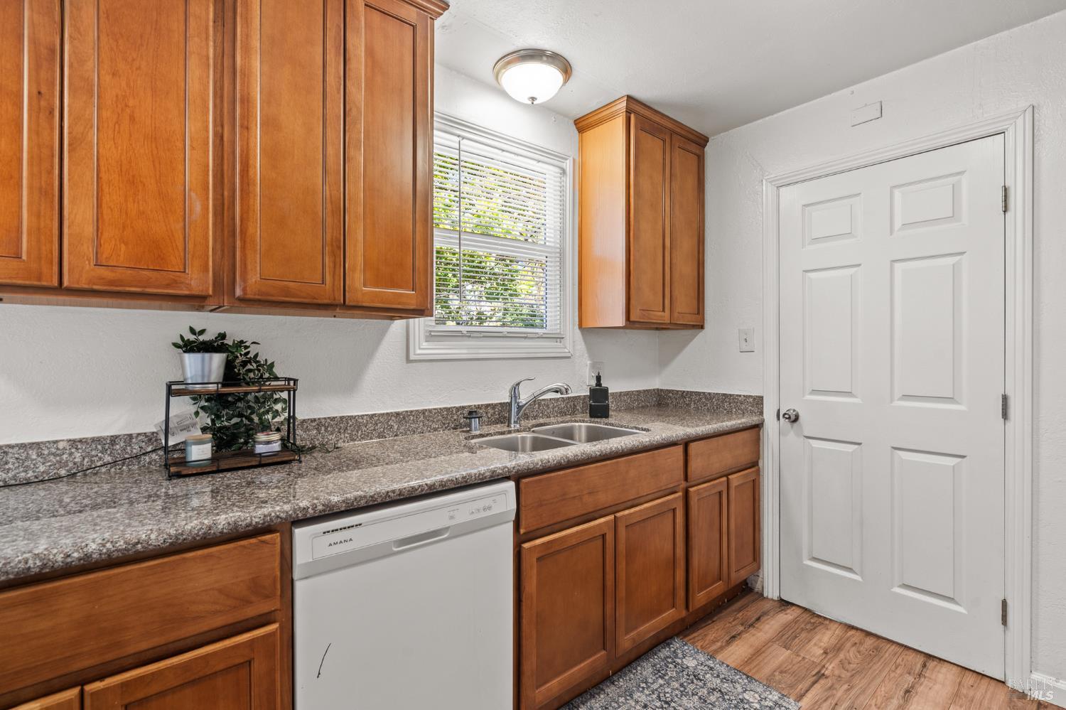 Detail Gallery Image 14 of 32 For 229 Hermosa Ave, Vallejo,  CA 94589 - 3 Beds | 1 Baths