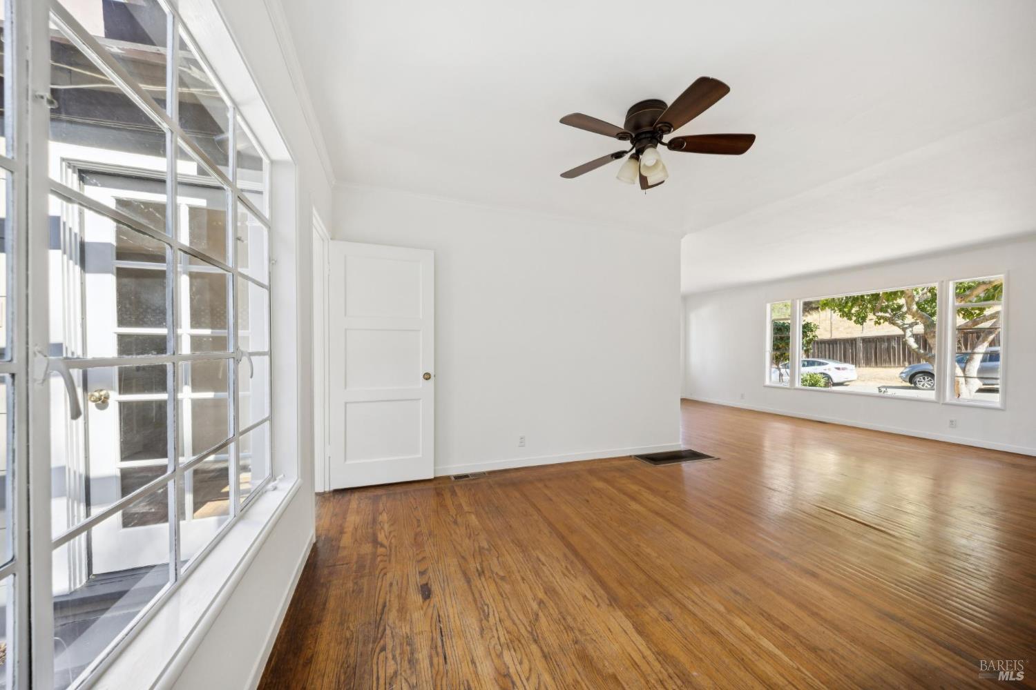 Detail Gallery Image 12 of 40 For 95 the Alameda Unkn, San Anselmo,  CA 94960 - 3 Beds | 2 Baths