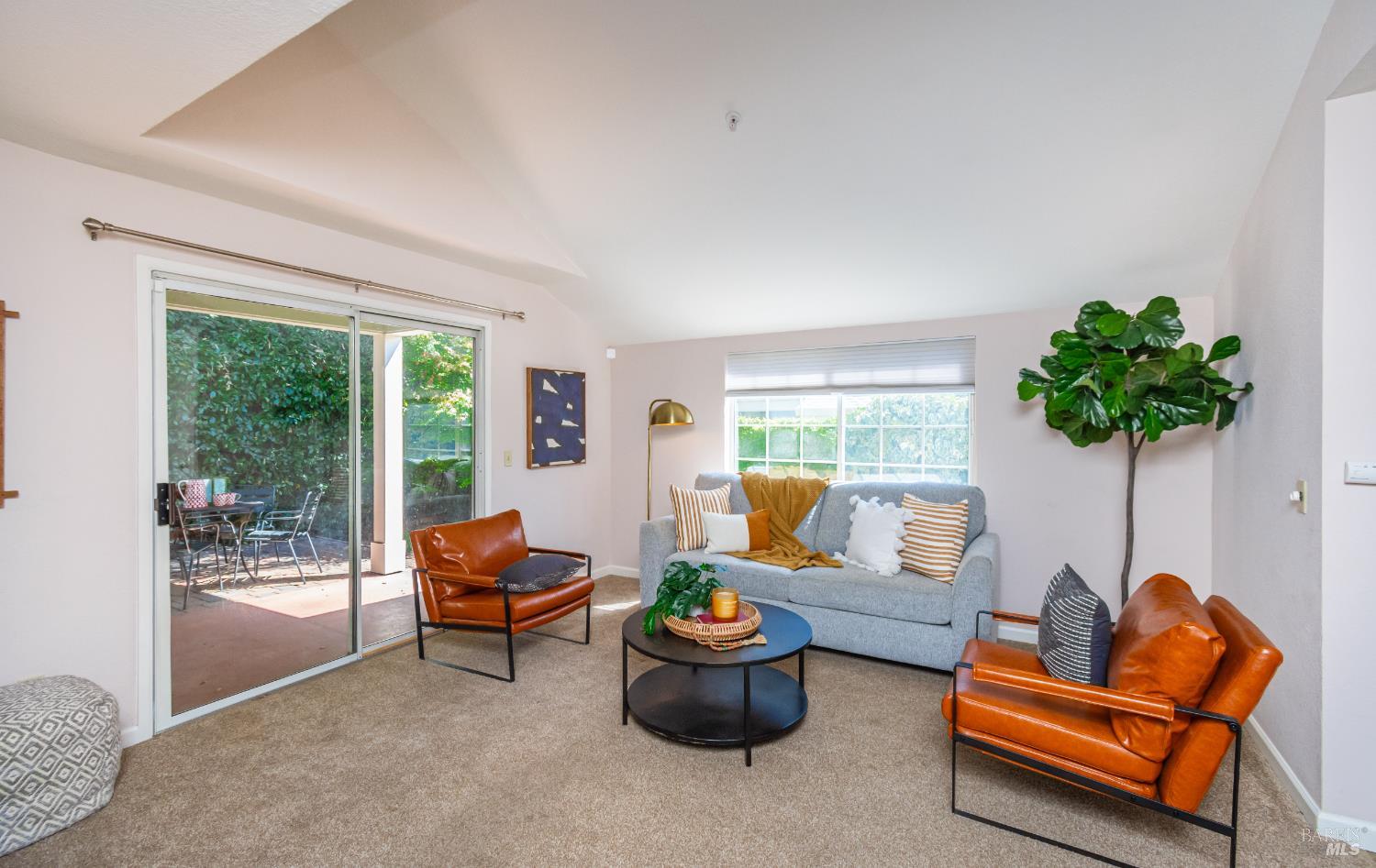 Detail Gallery Image 4 of 25 For 2748 Elks Way, Napa,  CA 94558 - 3 Beds | 2 Baths