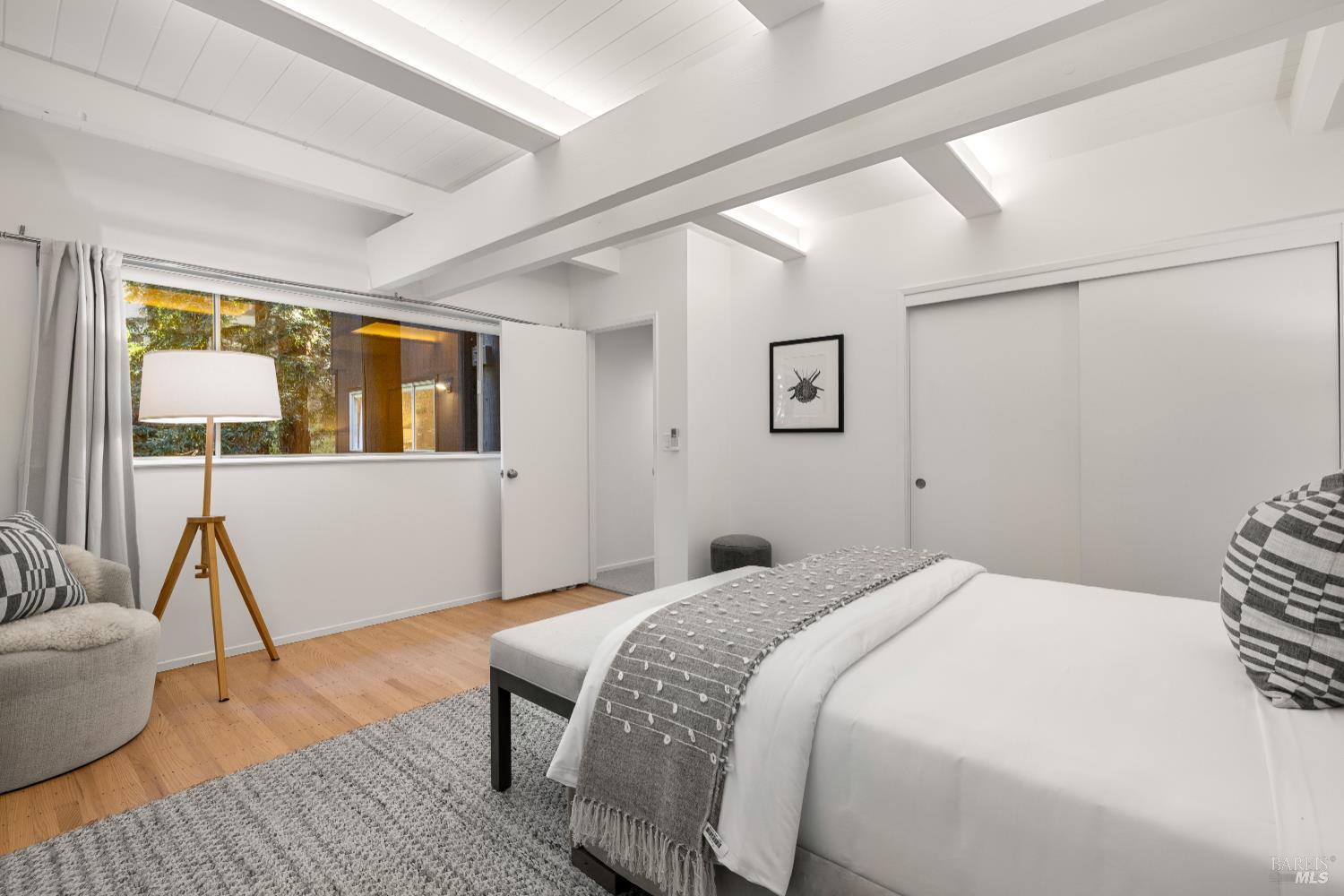 Detail Gallery Image 39 of 56 For 306 Edgewood Ave, Mill Valley,  CA 94941 - 4 Beds | 3 Baths
