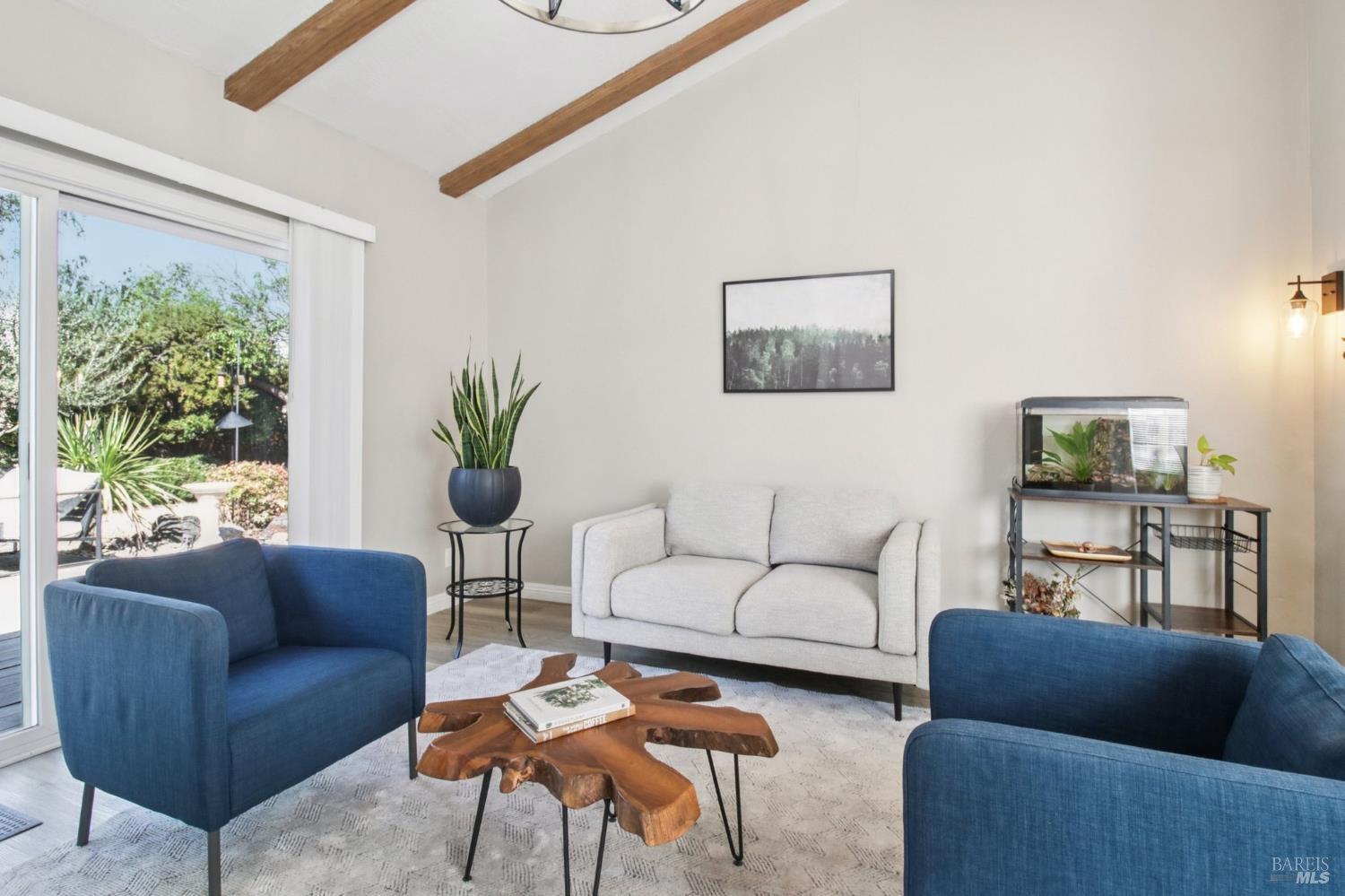 Detail Gallery Image 14 of 47 For 2246 Minaret Dr, Martinez,  CA 94553 - 3 Beds | 2 Baths