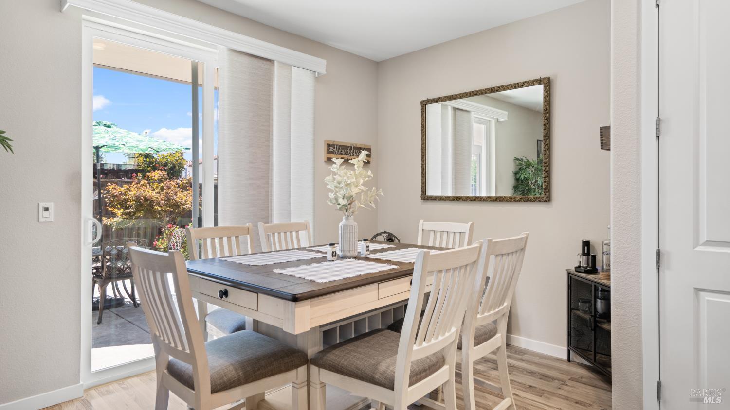 Detail Gallery Image 16 of 35 For 570 Syracuse Ln, Dixon,  CA 95620 - 3 Beds | 2 Baths