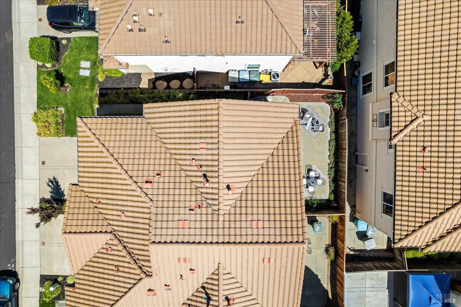 Detail Gallery Image 51 of 54 For 1013 Portofino Ave, Vacaville,  CA 95687 - 3 Beds | 2/1 Baths