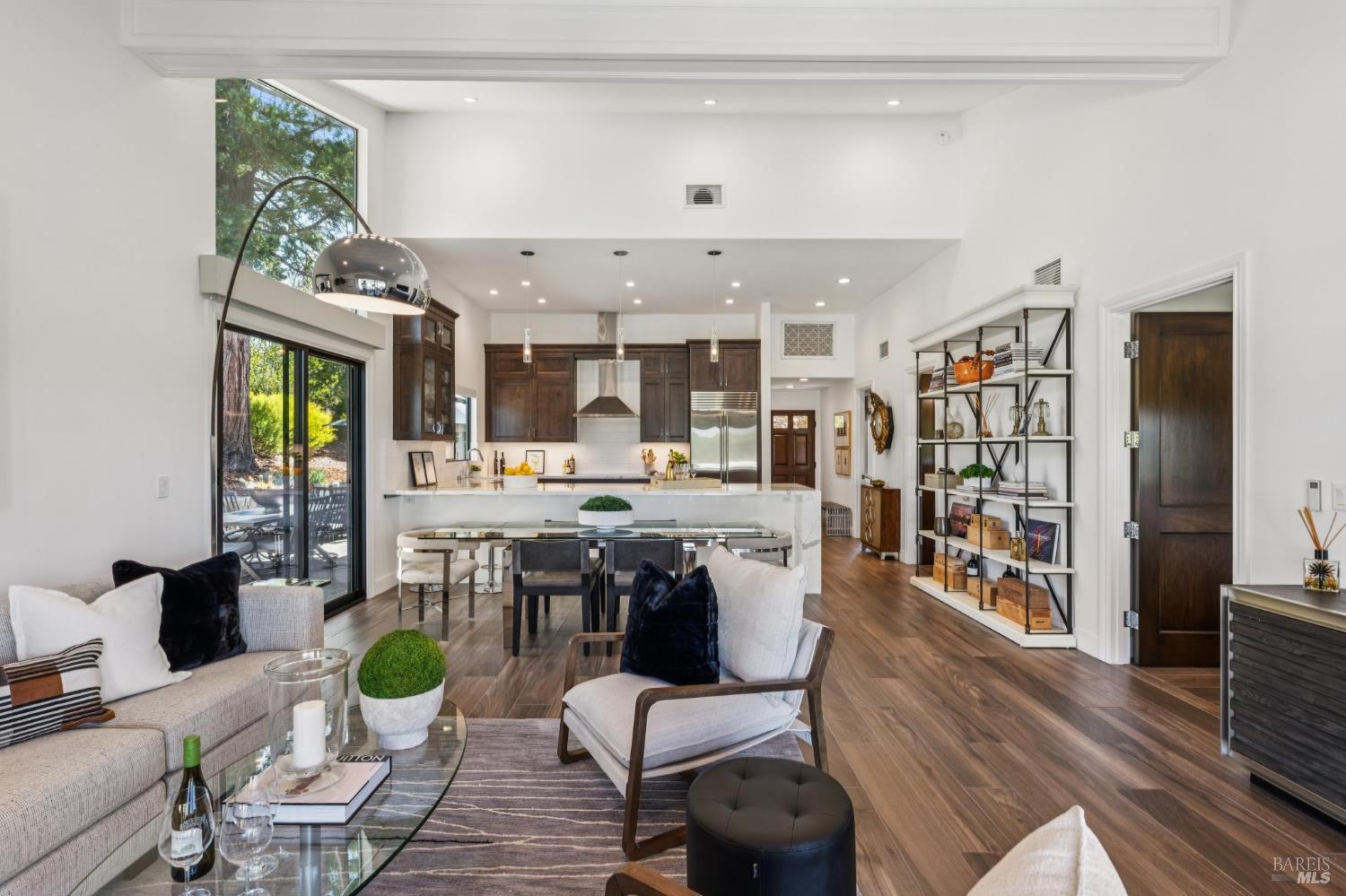 Detail Gallery Image 26 of 69 For 836 Acorn Way, Napa,  CA 94558 - 3 Beds | 2 Baths