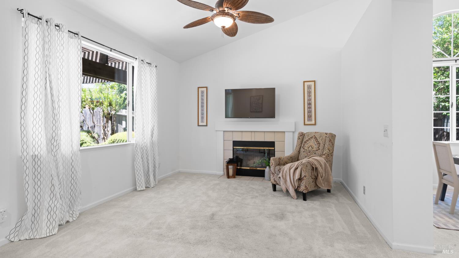 Detail Gallery Image 12 of 58 For 202 Bantry Dr, Vacaville,  CA 95688 - 3 Beds | 2 Baths