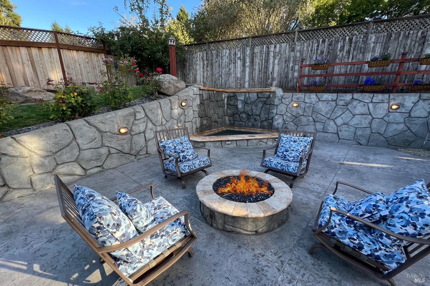 Detail Gallery Image 29 of 38 For 6081 Malcolm Ln, Penngrove,  CA 94951 - 3 Beds | 2/1 Baths