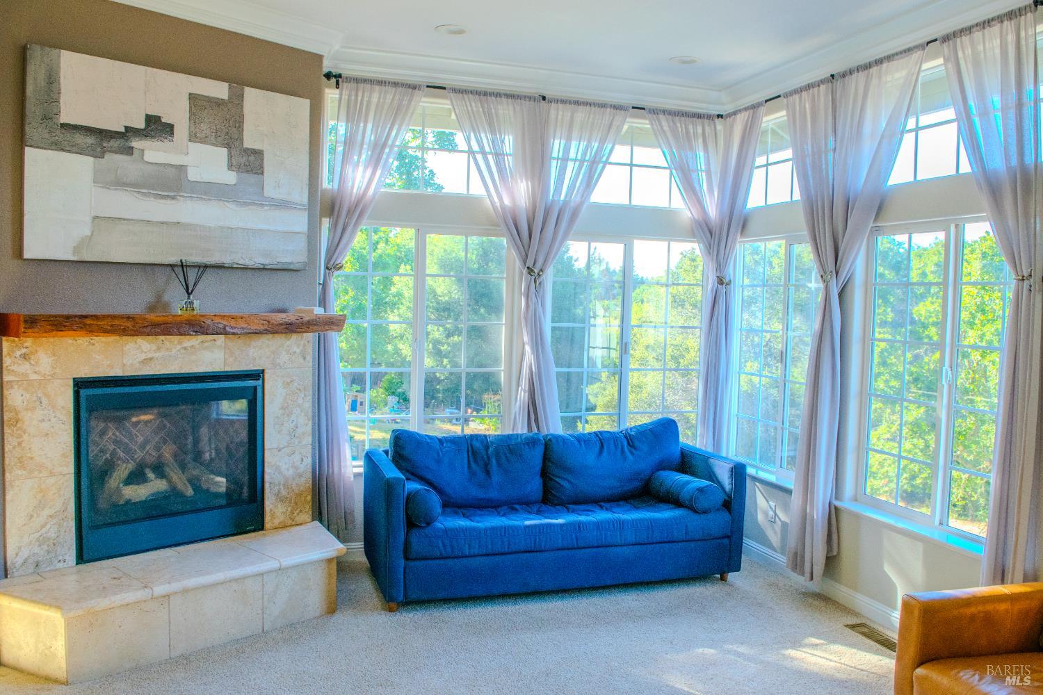 Detail Gallery Image 6 of 38 For 6081 Malcolm Ln, Penngrove,  CA 94951 - 3 Beds | 2/1 Baths