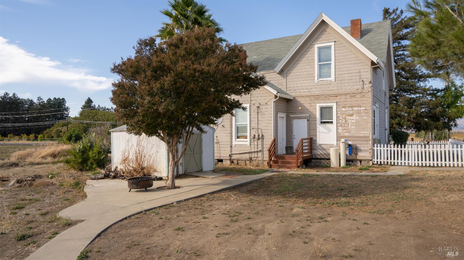 Detail Gallery Image 14 of 22 For 2626 Rockville Rd, Fairfield,  CA 94534 - 6 Beds | 1/1 Baths