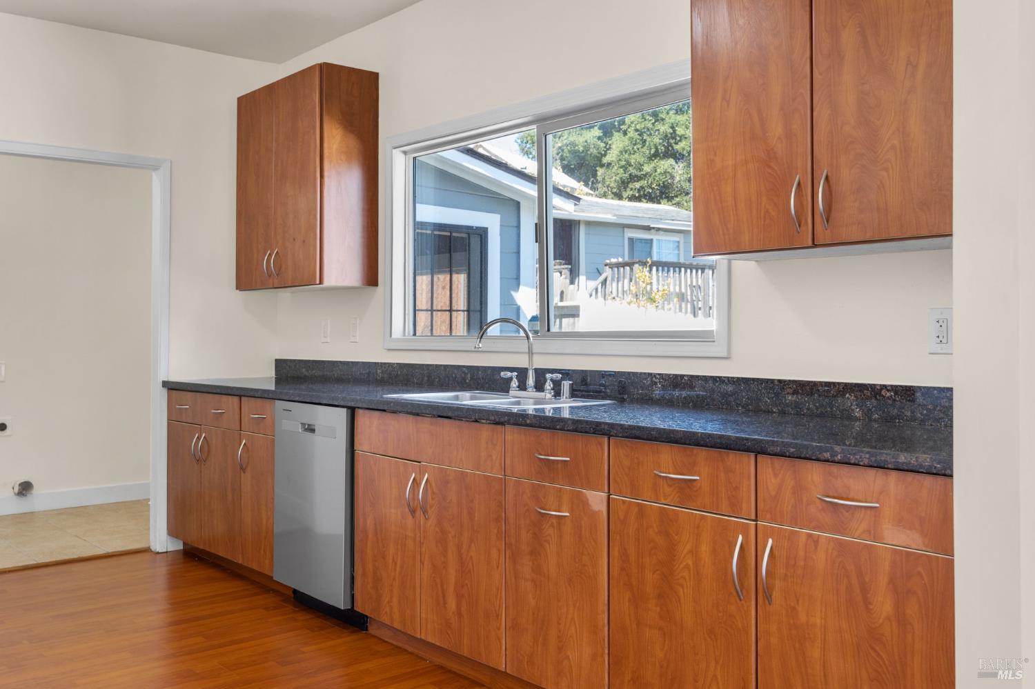 Detail Gallery Image 13 of 32 For 657 Porter St, Vallejo,  CA 94590 - 3 Beds | 2 Baths