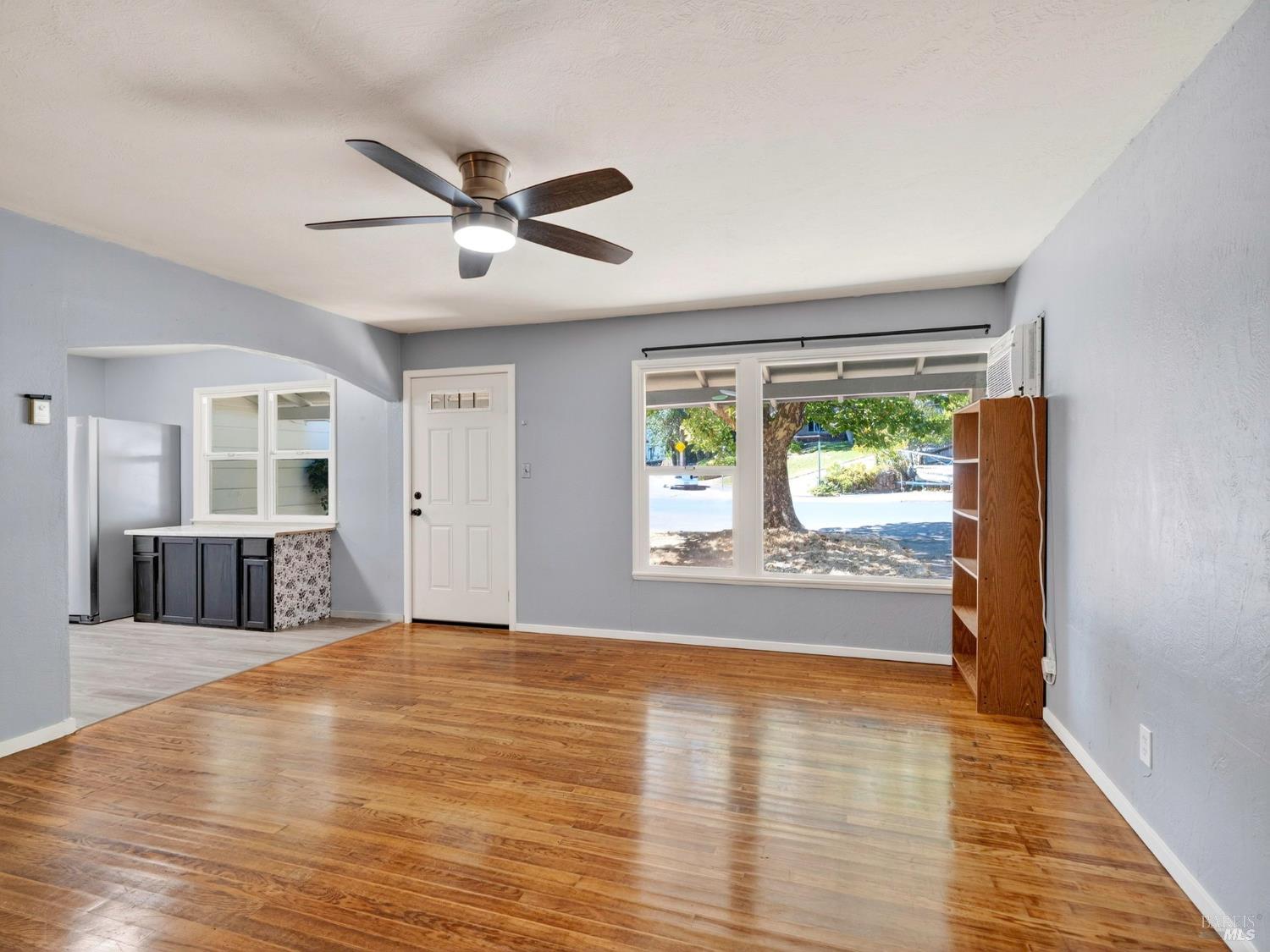 Detail Gallery Image 4 of 28 For 693 Mendocino Dr, Ukiah,  CA 95482 - 3 Beds | 1 Baths