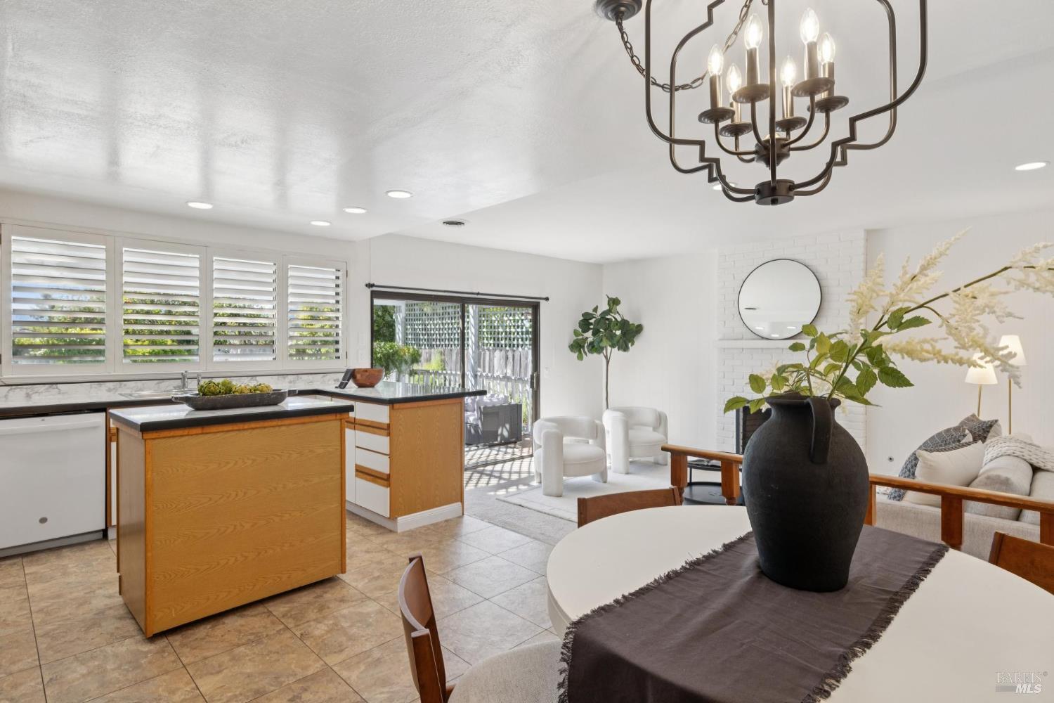 Detail Gallery Image 16 of 66 For 334 San Marin Dr, Novato,  CA 94945 - 4 Beds | 2 Baths