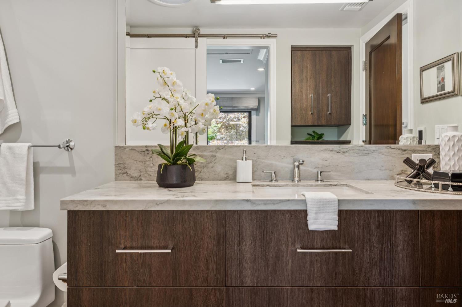 Detail Gallery Image 43 of 69 For 836 Acorn Way, Napa,  CA 94558 - 3 Beds | 2 Baths