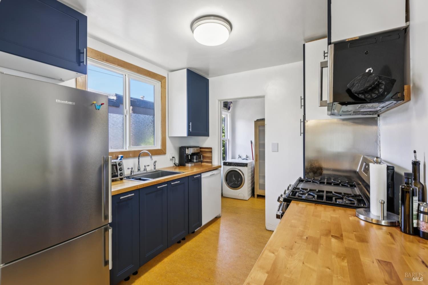 Detail Gallery Image 17 of 32 For 1522 Francisco St, Berkeley,  CA 94703 - 2 Beds | 2 Baths