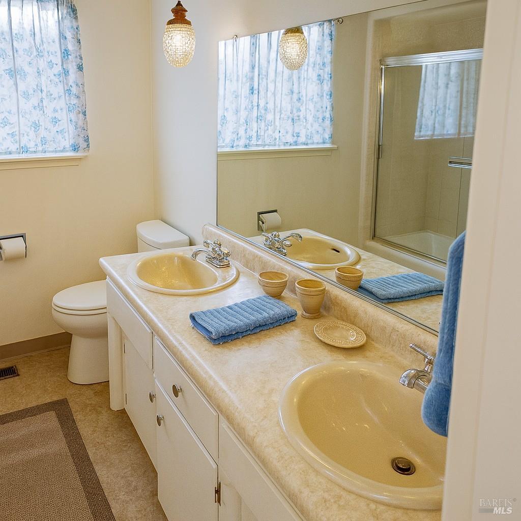Detail Gallery Image 11 of 18 For 1012 Terra Verde Dr, Napa,  CA 94559 - 3 Beds | 2 Baths
