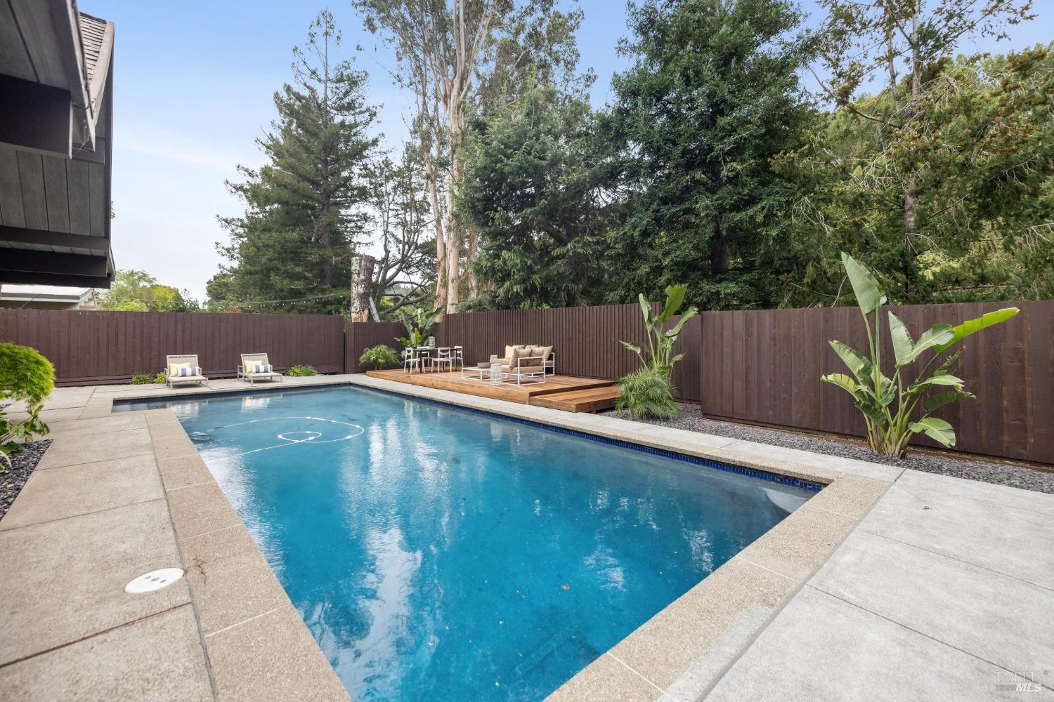 Detail Gallery Image 49 of 55 For 87 Mount Rainier Dr, San Rafael,  CA 94903 - 5 Beds | 2 Baths
