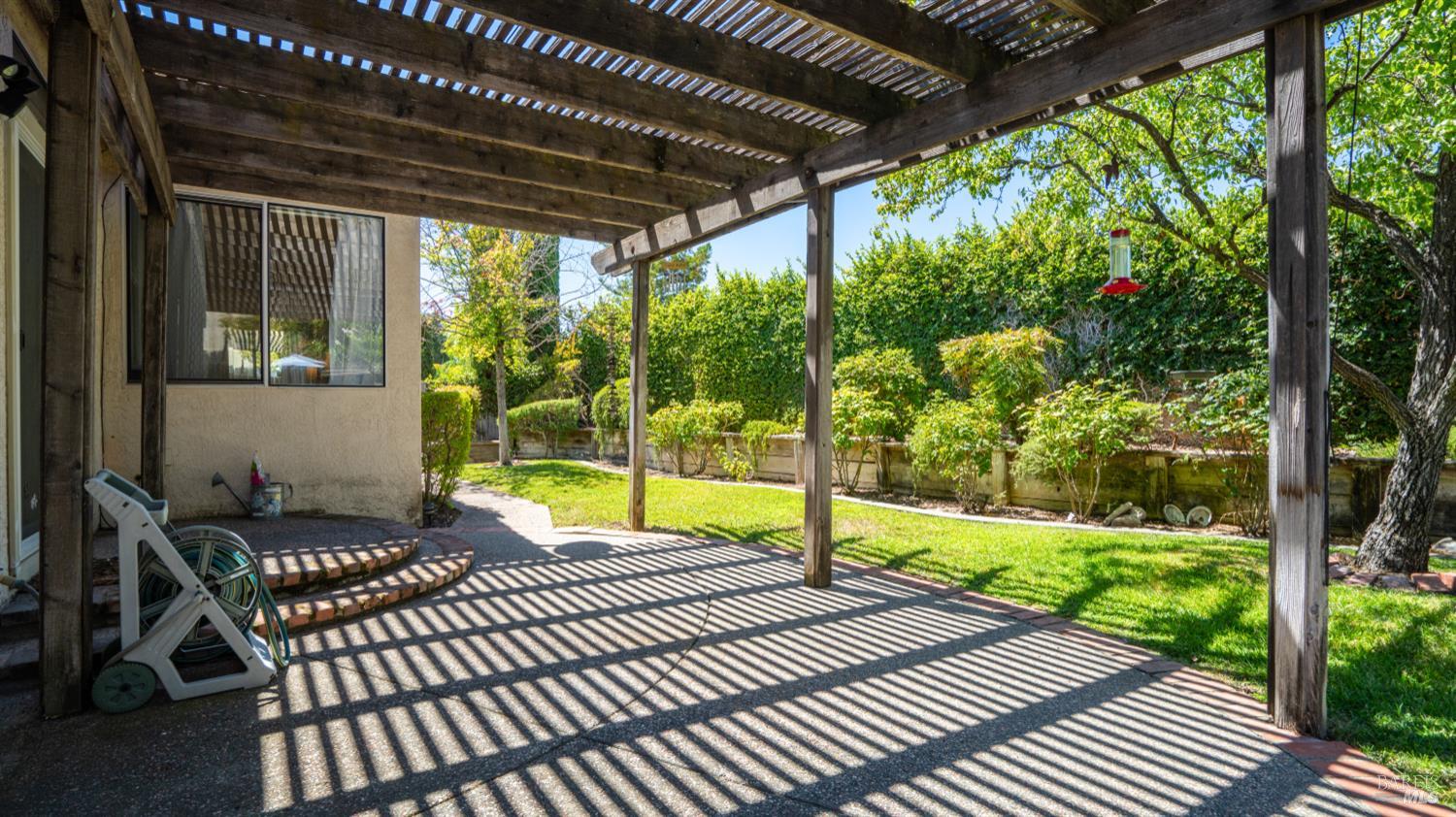 Detail Gallery Image 35 of 58 For 202 Bantry Dr, Vacaville,  CA 95688 - 3 Beds | 2 Baths