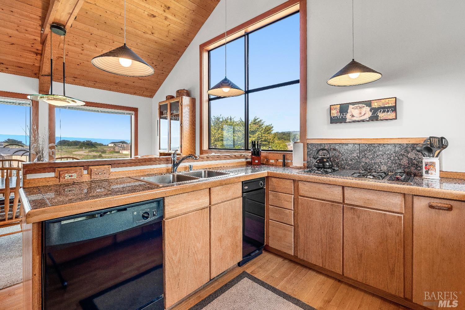 Detail Gallery Image 13 of 38 For 41940 Mizzen Mast Unkn, The Sea Ranch,  CA 95497 - 4 Beds | 3/1 Baths