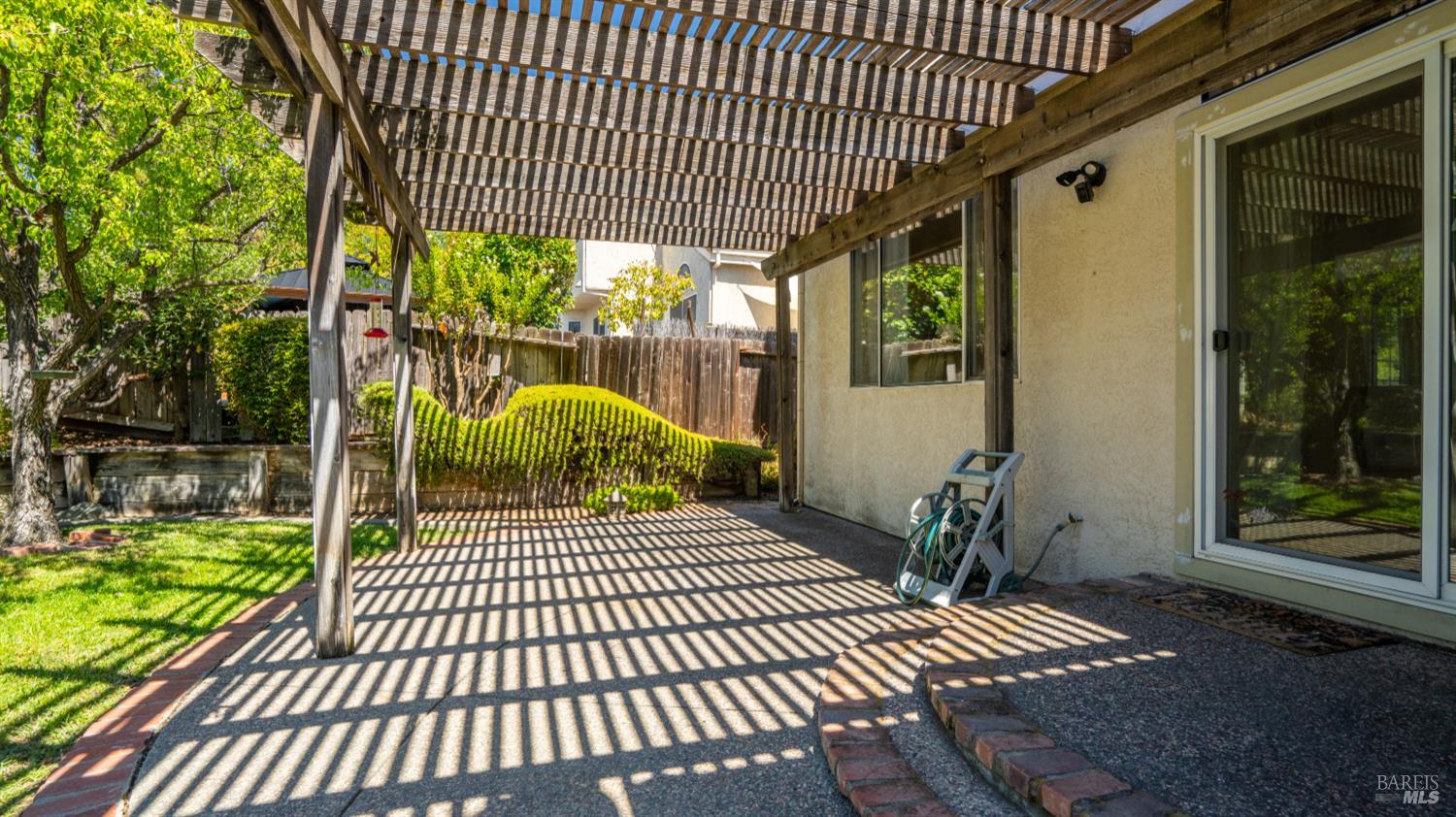 Detail Gallery Image 34 of 58 For 202 Bantry Dr, Vacaville,  CA 95688 - 3 Beds | 2 Baths