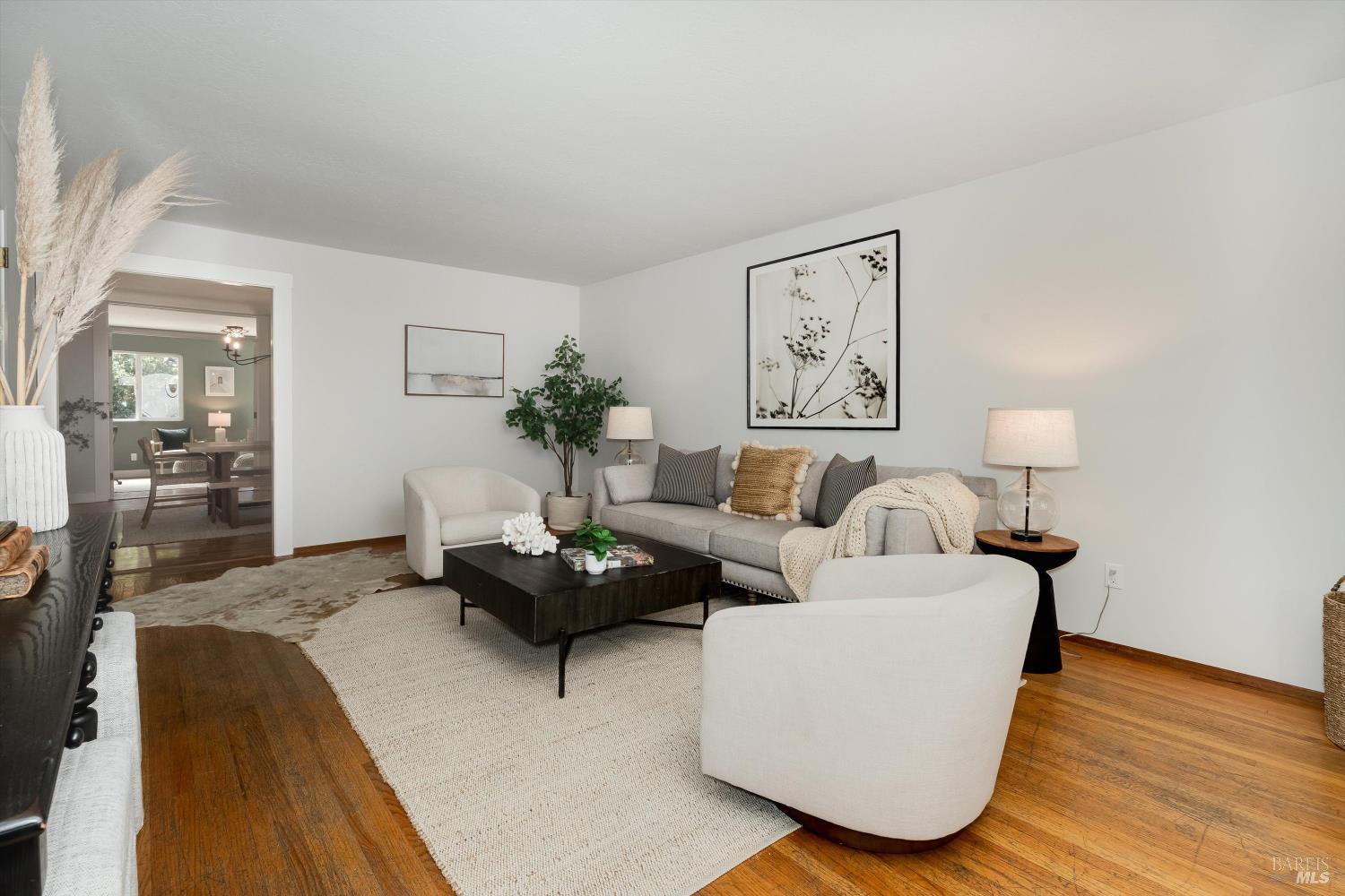 Detail Gallery Image 2 of 46 For 19100 Ola Ct, Sonoma,  CA 95476 - 2 Beds | 2 Baths
