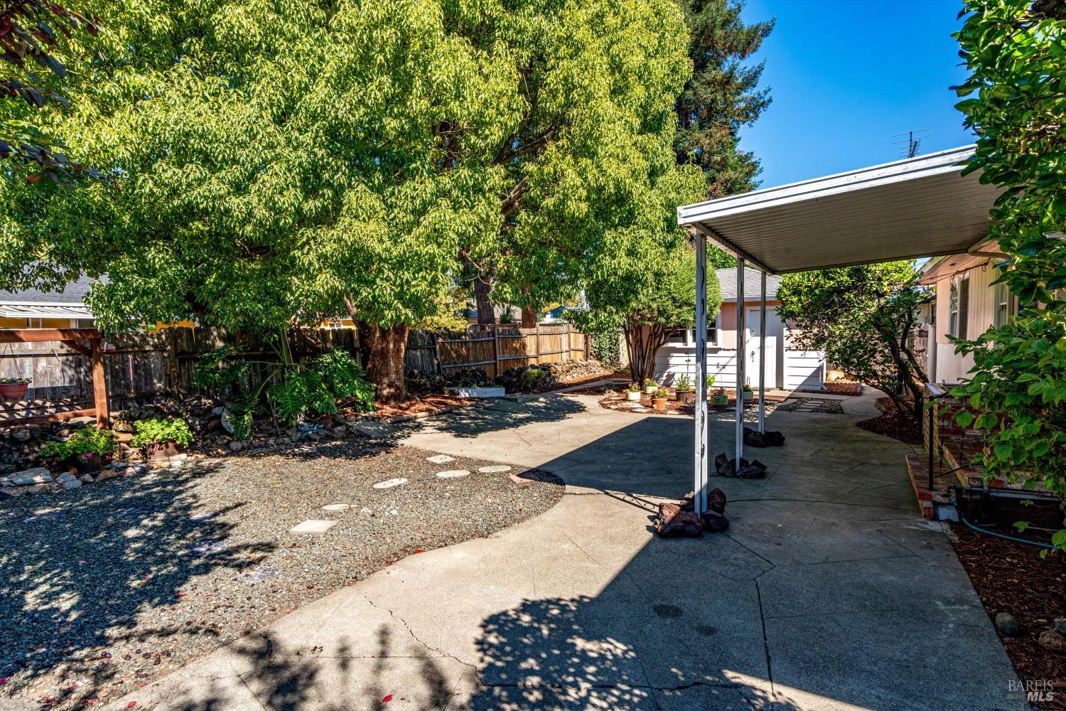 Detail Gallery Image 28 of 40 For 1229 Olive St, Santa Rosa,  CA 95407 - 3 Beds | 2 Baths