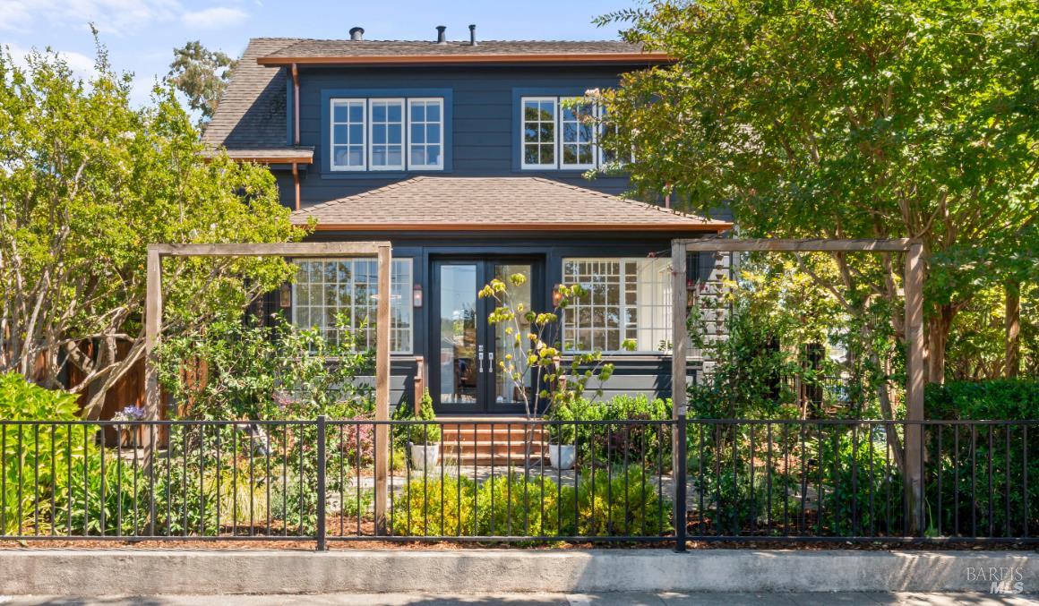 Detail Gallery Image 44 of 77 For 108 Randolph St, Napa,  CA 94559 - 3 Beds | 3 Baths