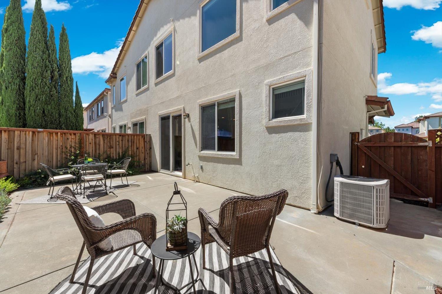 Detail Gallery Image 39 of 54 For 1013 Portofino Ave, Vacaville,  CA 95687 - 3 Beds | 2/1 Baths