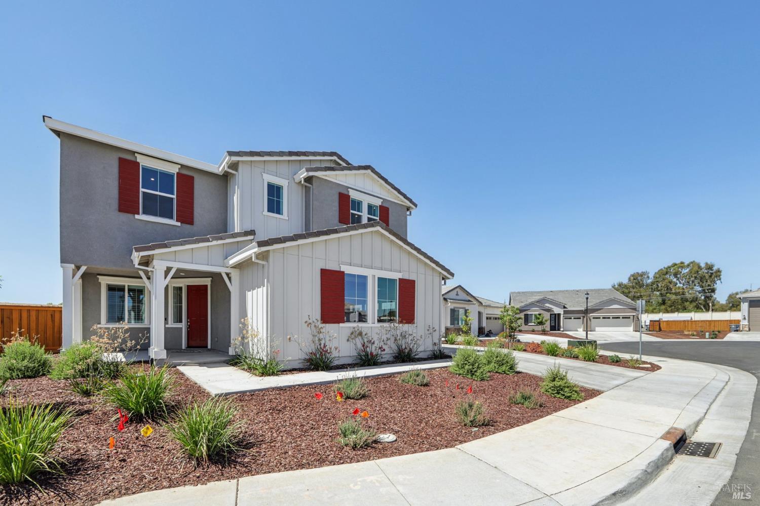 Detail Gallery Image 2 of 44 For 1553 Base Ct, Dixon,  CA 95620 - 4 Beds | 3 Baths